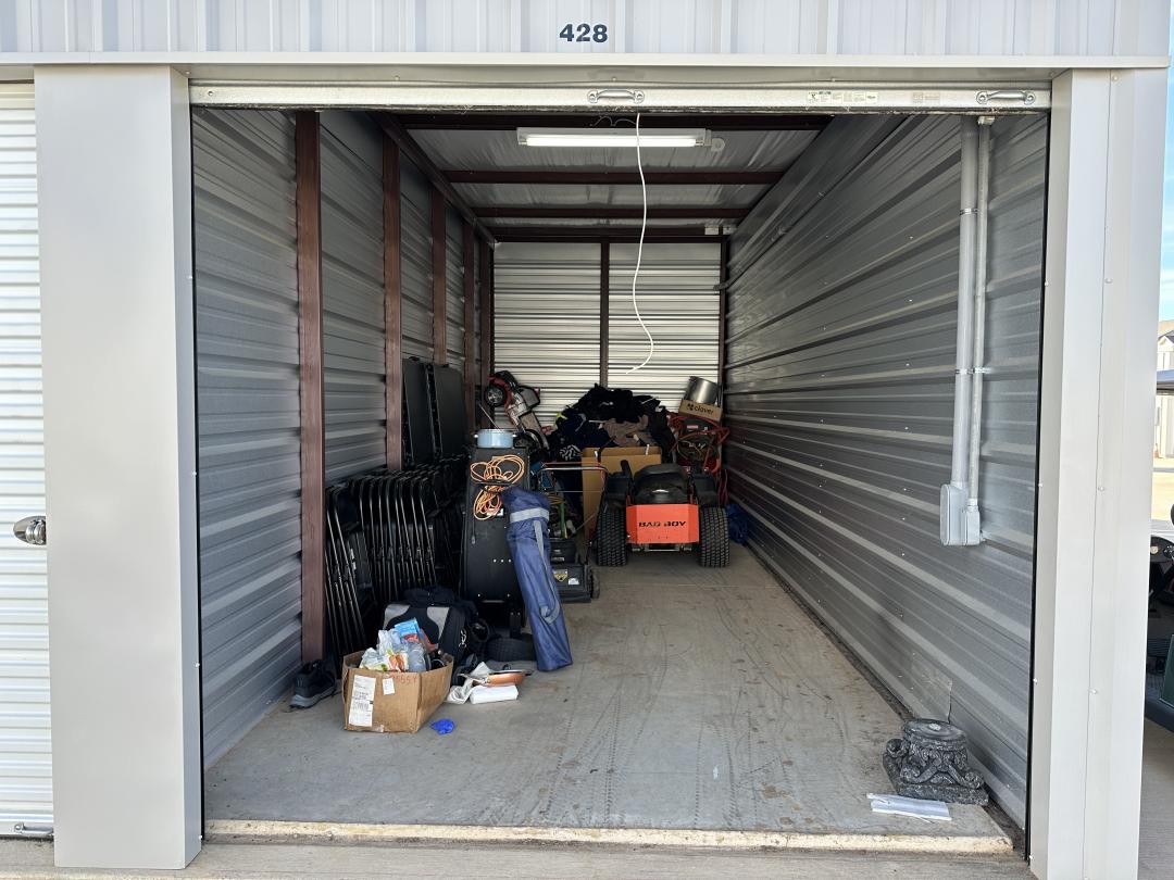 Storage Unit Auction in Tuscaloosa, AL at Metro Mini Storage